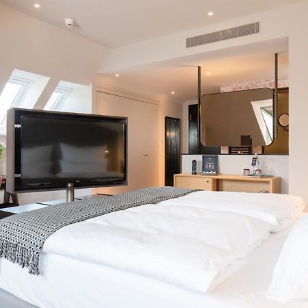 Das James Flensburg Kültér fotó Deluxe room