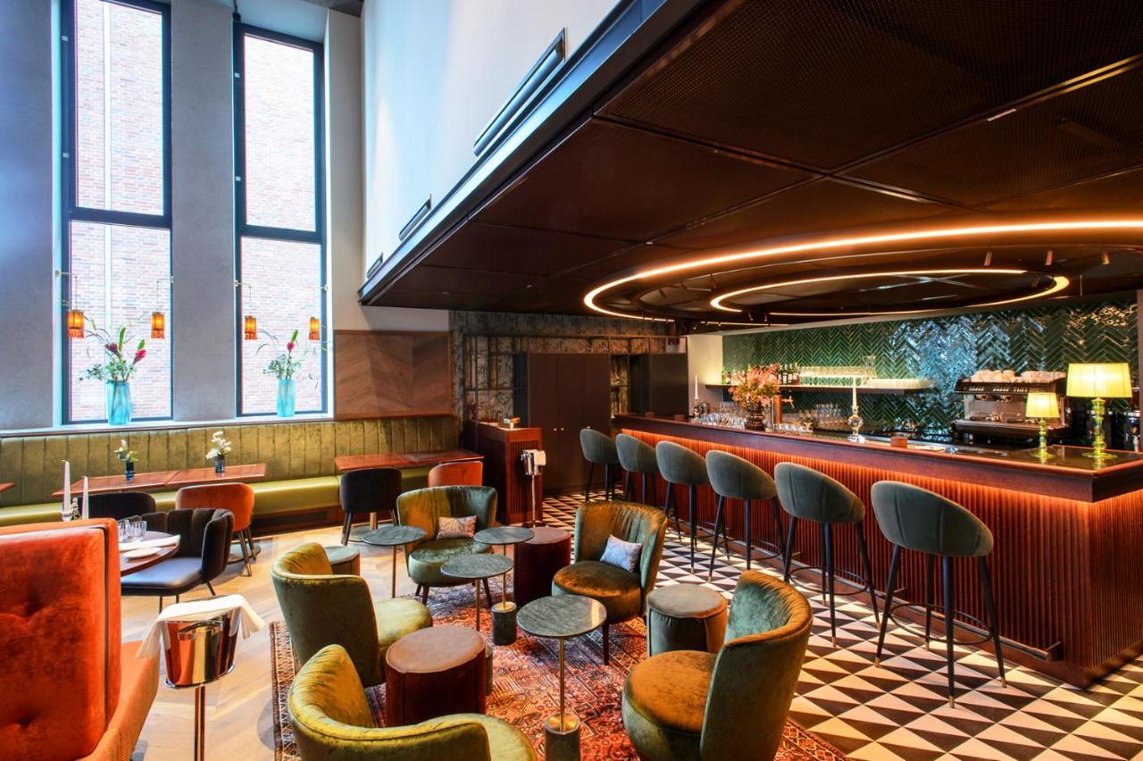 Das James Flensburg Kültér fotó The bar at the 2019 edition of the London Design Festival